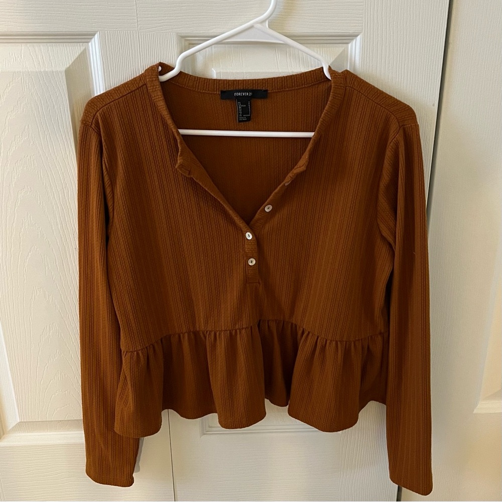 Long sleeve crop top